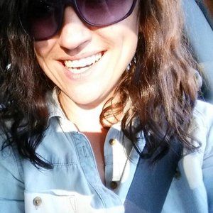 Meet your Posher, Claire